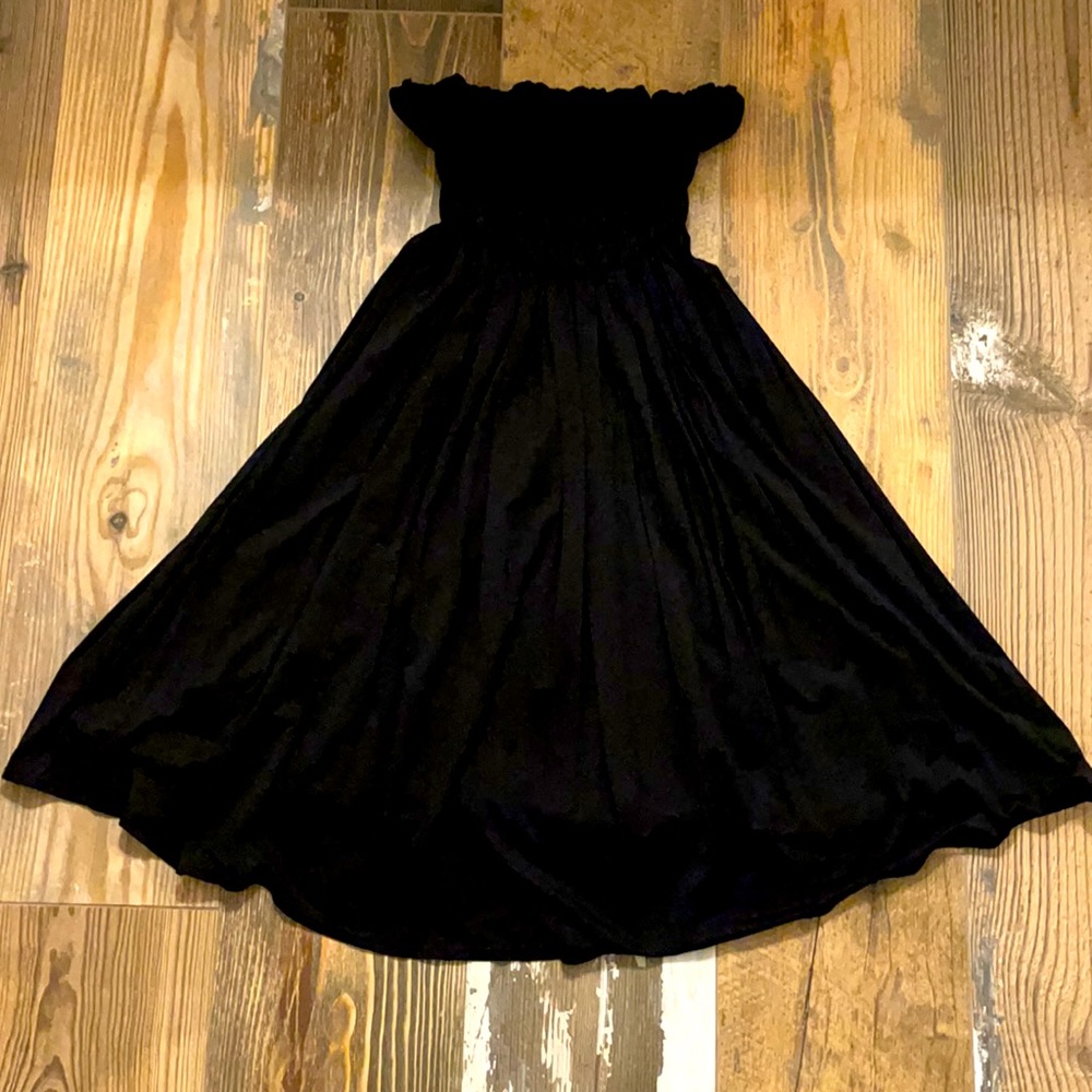 Black strapless dress - NWOT NEVER WORN